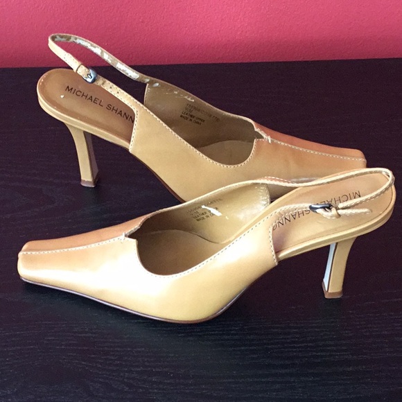 Michael Shannon Casette Dark Camel Pumps - Picture 8 of 11